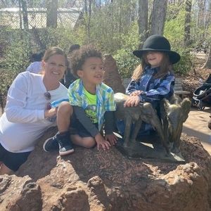 Meet your Posher, Danielle